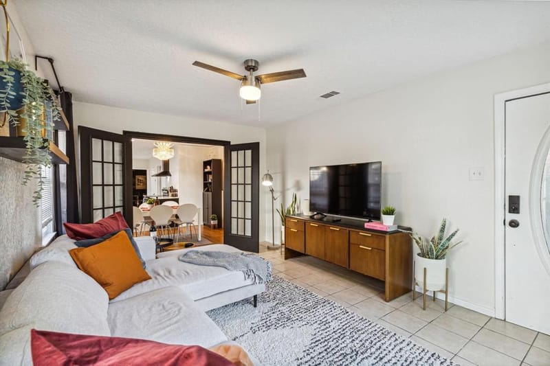 2435 W 10th Street, Dallas TX 75211 - Photo 6