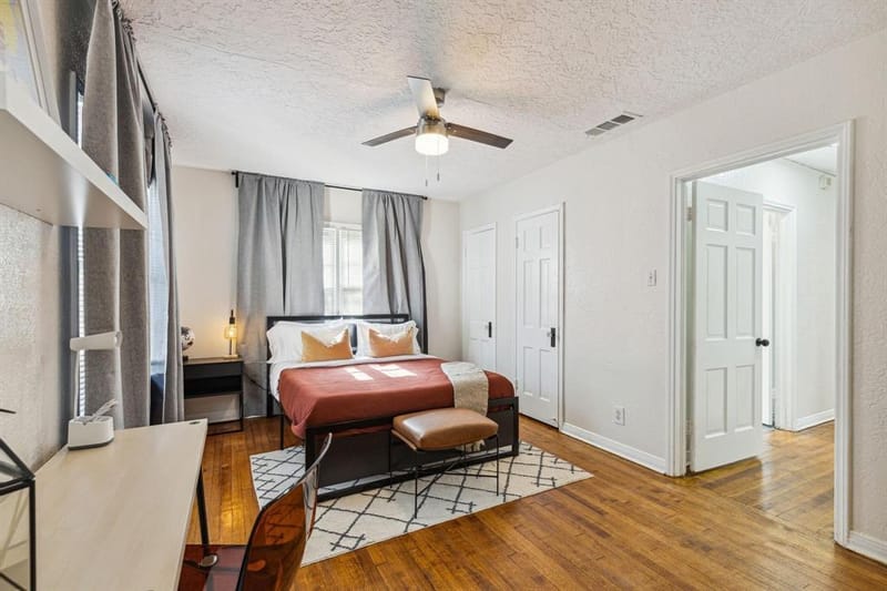 2435 W 10th Street, Dallas TX 75211 - Photo 12