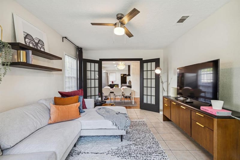 2435 W 10th Street, Dallas TX 75211 - Photo 7