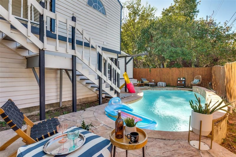 2435 W 10th Street, Dallas TX 75211 - Photo 32