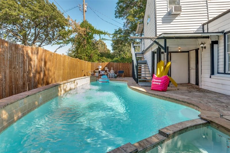 2435 W 10th Street, Dallas TX 75211 - Photo 34