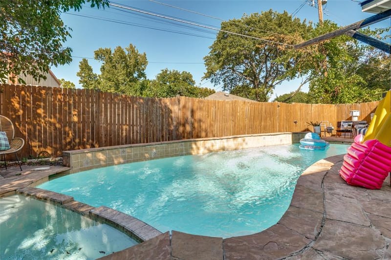 2435 W 10th Street, Dallas TX 75211 - Photo 33