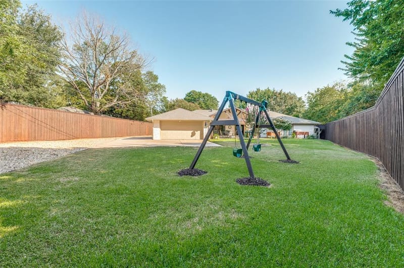 3959 Goodfellow Drive, Dallas TX 75229 - Photo 32