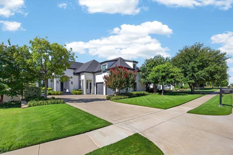 5417 Huntly Drive, Fort Worth TX 76109