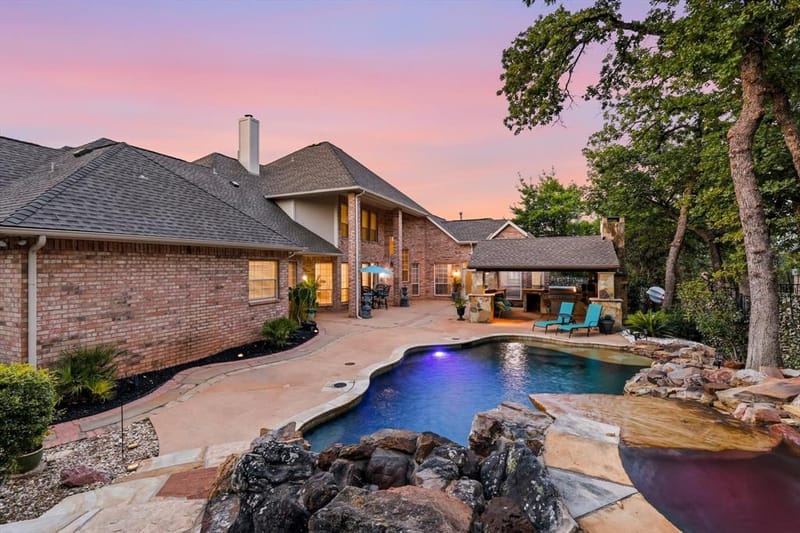 680 Chaparral Court, Highland Village TX 75077 - Photo 8
