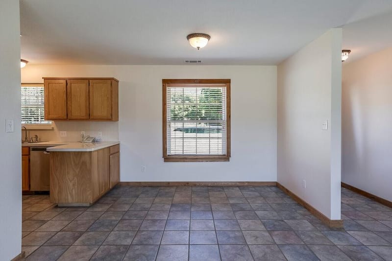 4024 J Rendon Road, Burleson TX 76028 - Photo 5