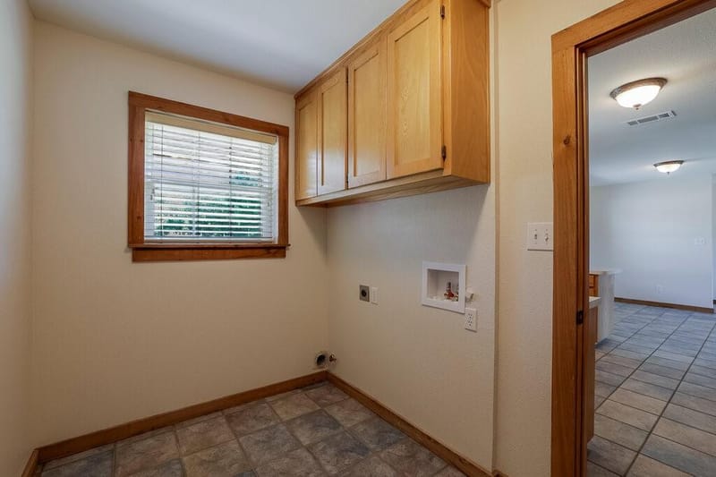 4024 J Rendon Road, Burleson TX 76028 - Photo 11