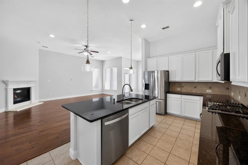 917 Sundrop Drive, Little Elm TX 75068 - Photo 12