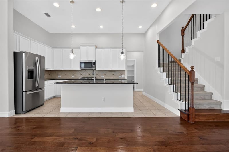 917 Sundrop Drive, Little Elm TX 75068 - Photo 9