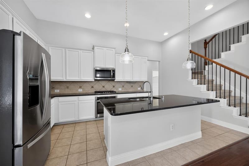917 Sundrop Drive, Little Elm TX 75068 - Photo 11