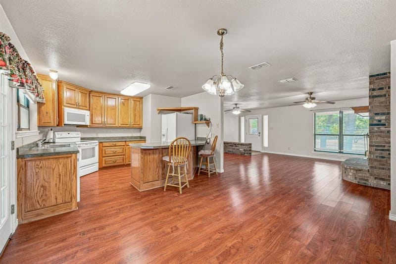 544 W Fm 1188, Stephenville TX 76401 - Photo 13