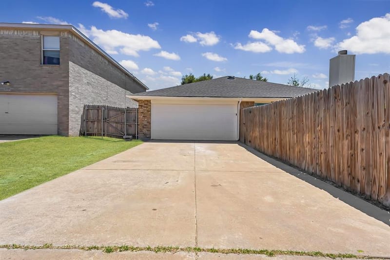1941 Indian Lilac Drive, Lancaster TX 75146 - Photo 28