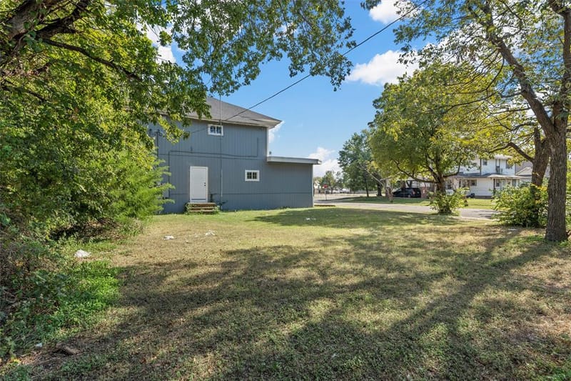1825 Lyle Avenue, Waco TX 76708 - Photo 24