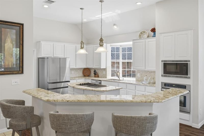 2741 Brookside Lane, McKinney TX 75072 - Photo 3