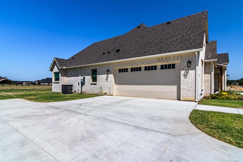5916 E Sky Hawk Trail, Royse City TX 75189 - Photo 4