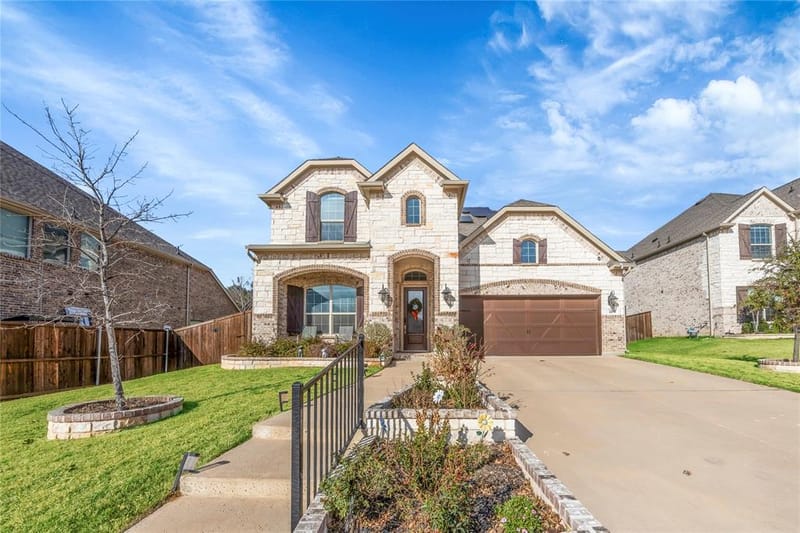 2218 Christopher Lane, Euless TX 76040