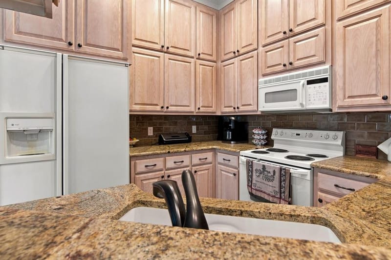 528 Chateau Trail, Arlington TX 76012 - Photo 15