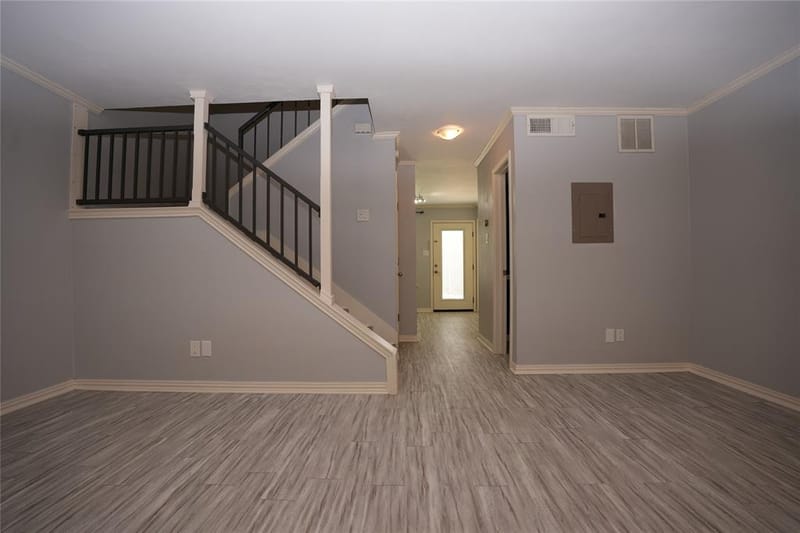 2276 Colony Court, Dallas TX 75235 - Photo 7