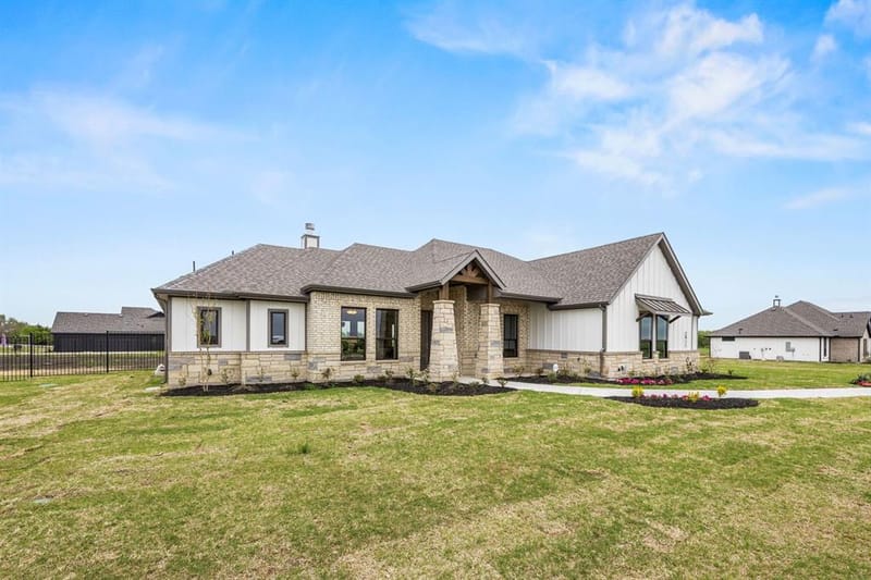 2911 Stella Rose Court, Waxahachie TX 75165 - Photo 2