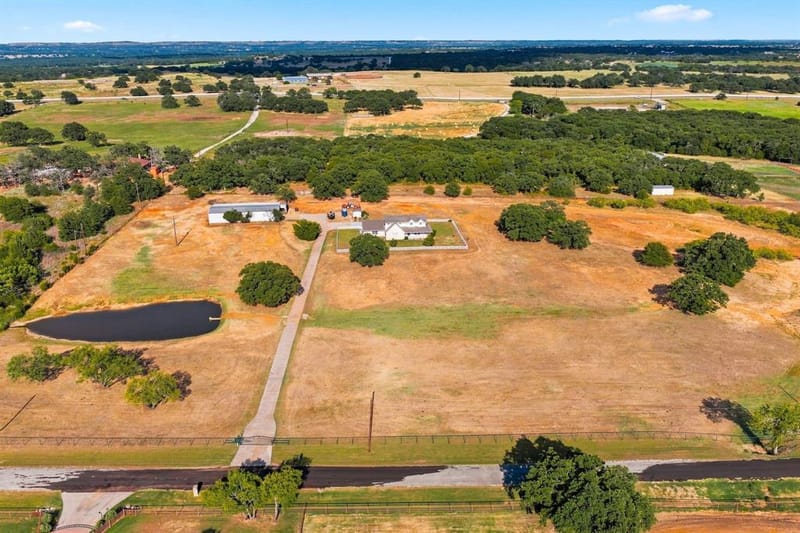 156 La Arroya Drive, Weatherford TX 76088 - Photo 2