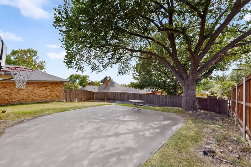 2413 Club Meadow Drive, Garland TX 75041 - Photo 37