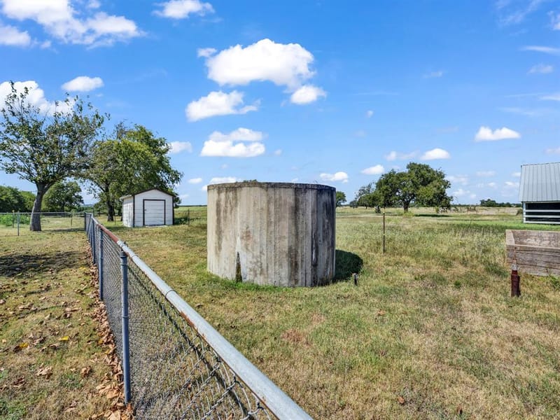 5108 Woodard Avenue, Cleburne TX 76033 - Photo 27