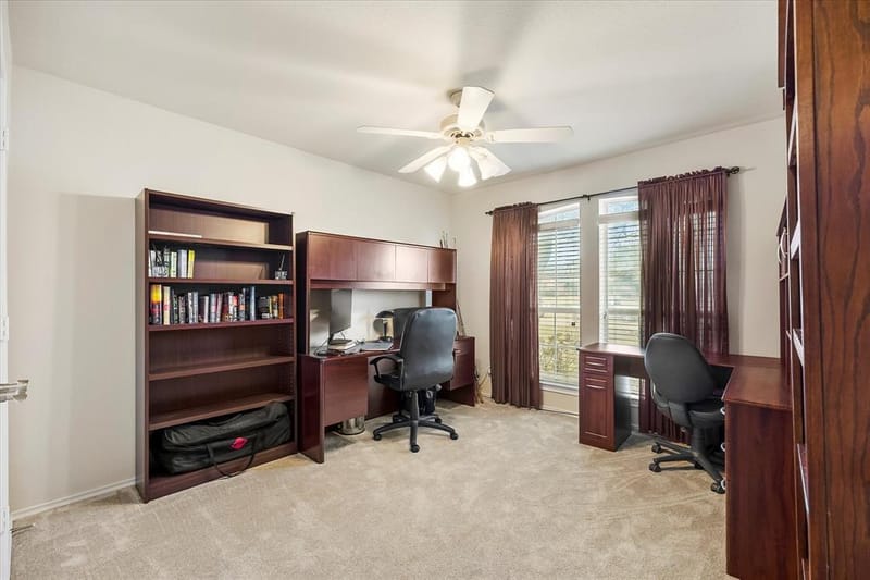 1025 Oak Hollow Lane, Combine TX 75159 - Photo 13