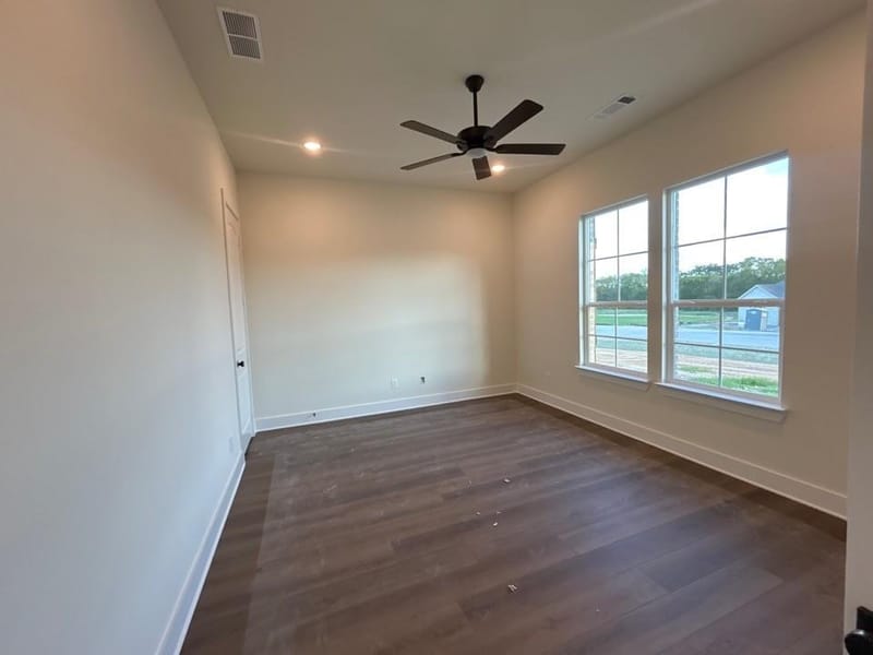 1114 Perrin Lane, Van Alstyne TX 75495 - Photo 4