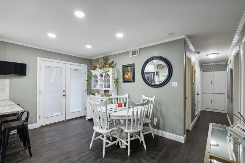 8938 Angleton Place, Dallas TX 75243 - Photo 9
