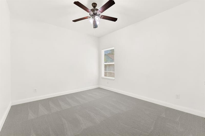 1421 Jones Street, Greenville TX 75401 - Photo 28