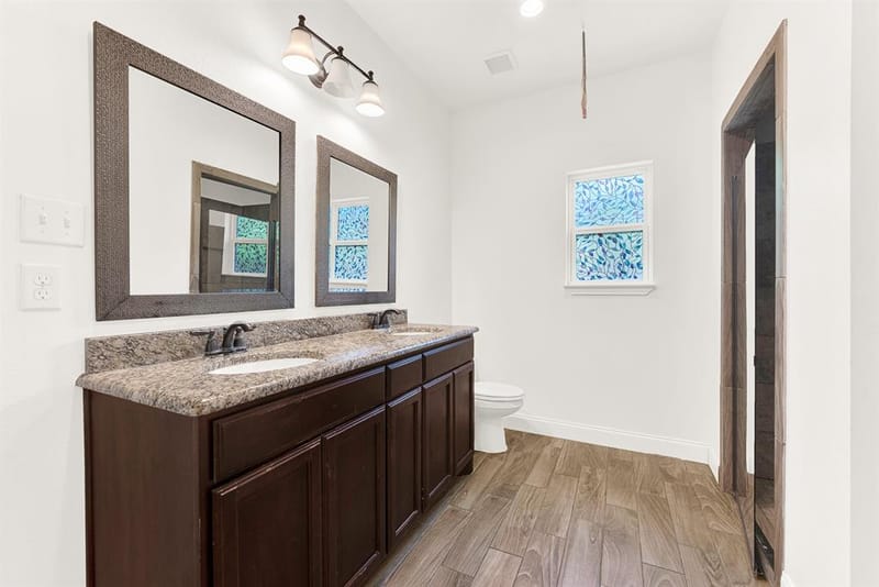 1421 Jones Street, Greenville TX 75401 - Photo 20