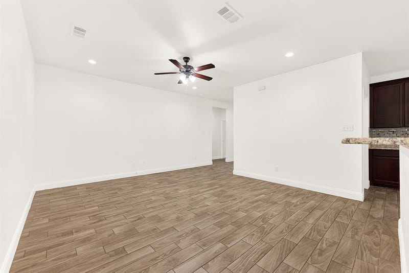 1421 Jones Street, Greenville TX 75401 - Photo 9