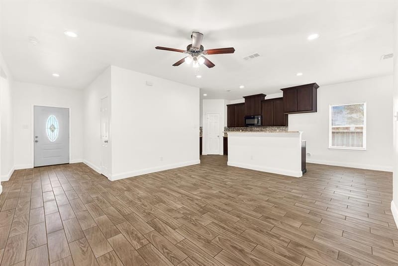 1421 Jones Street, Greenville TX 75401 - Photo 8