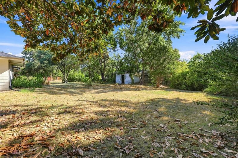 920 Park Avenue, Bonham TX 75418 - Photo 36