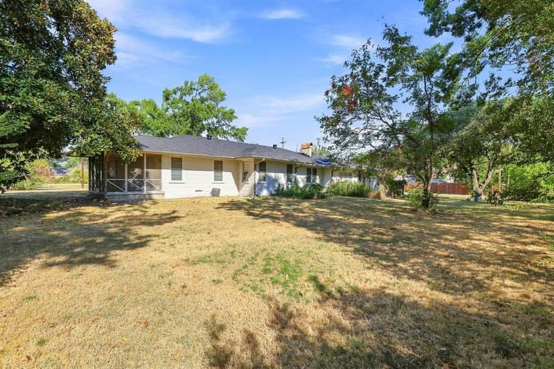920 Park Avenue, Bonham TX 75418 - Photo 35