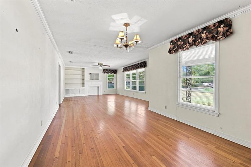 920 Park Avenue, Bonham TX 75418 - Photo 8