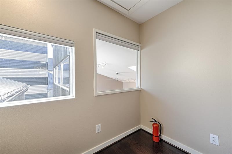 1207 Urban Lofts Drive, Dallas TX 75215 - Photo 16