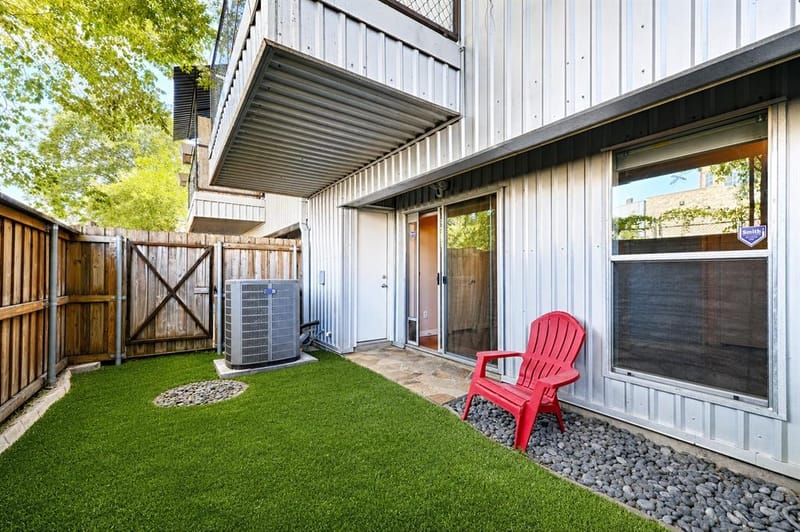 1207 Urban Lofts Drive, Dallas TX 75215 - Photo 20
