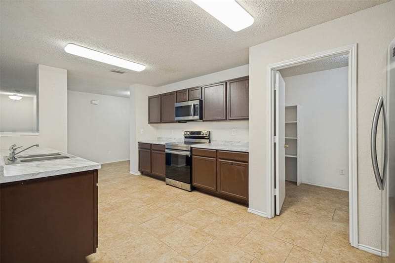 7612 Mosspoint Court, Denton TX 76210 - Photo 8