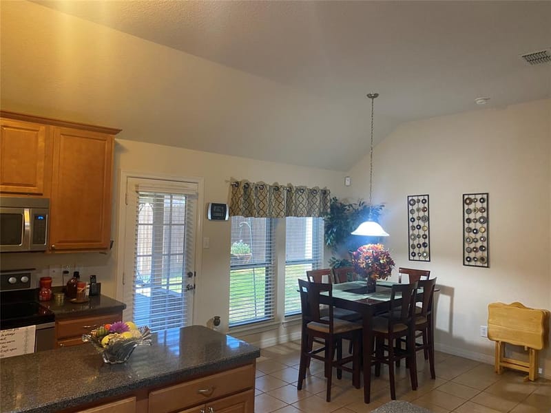 2250 Kaitlyn Drive, Weatherford TX 76087 - Photo 7