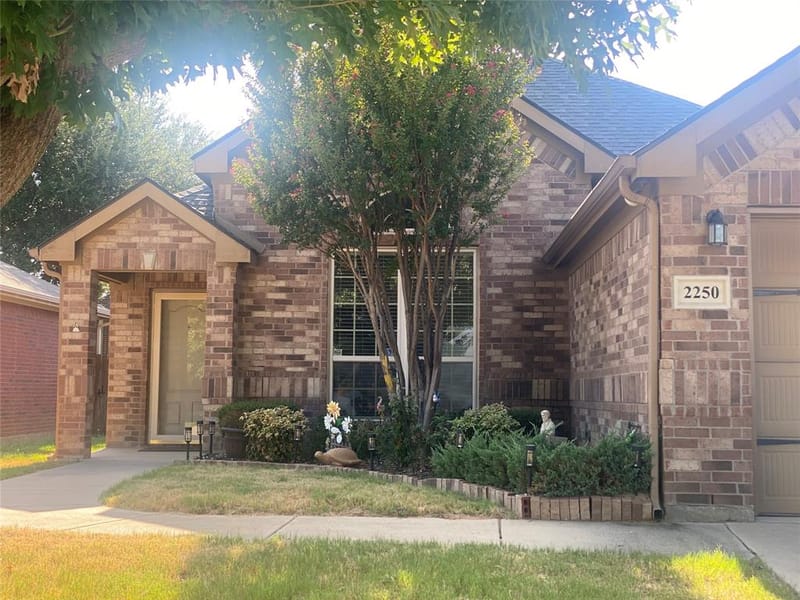 2250 Kaitlyn Drive, Weatherford TX 76087