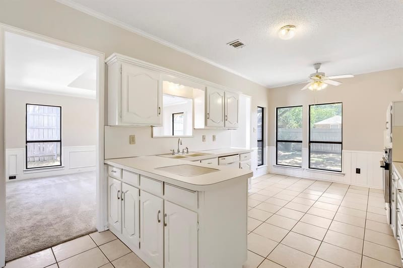 2212 Oak Bluff Drive, Flower Mound TX 75028 - Photo 6
