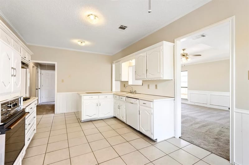 2212 Oak Bluff Drive, Flower Mound TX 75028 - Photo 7