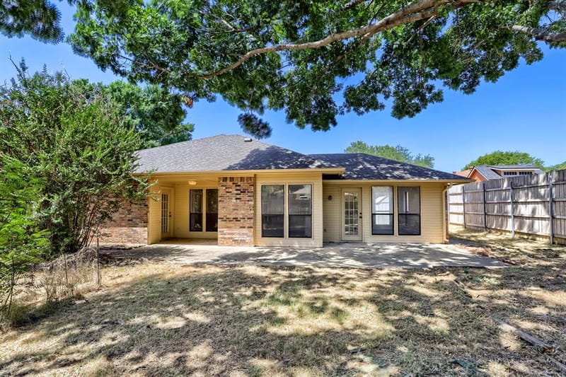 2212 Oak Bluff Drive, Flower Mound TX 75028 - Photo 14