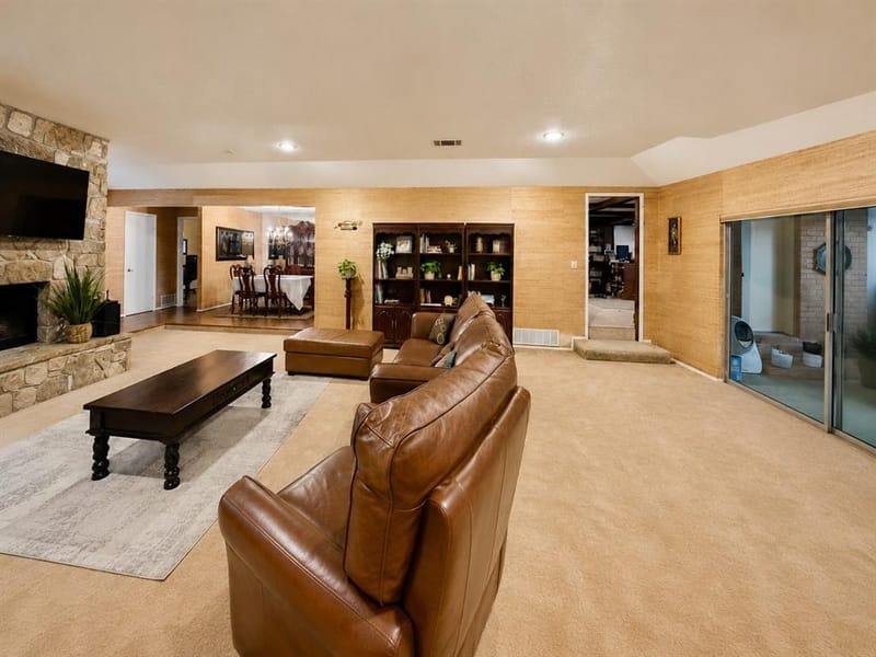 1205 Riverview Drive, Arlington TX 76012 - Photo 7