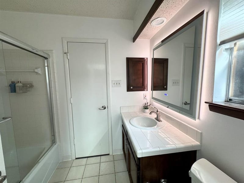 1205 Riverview Drive, Arlington TX 76012 - Photo 24