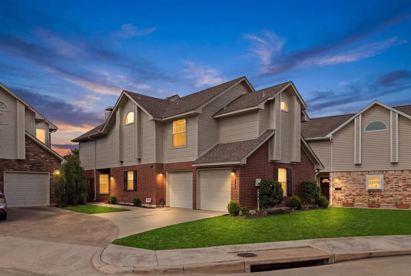 9418 Blue Jay Way, Irving TX 75063