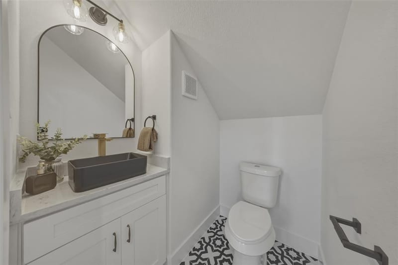 5557 Mercedes Circle, Granbury TX 76048 - Photo 14