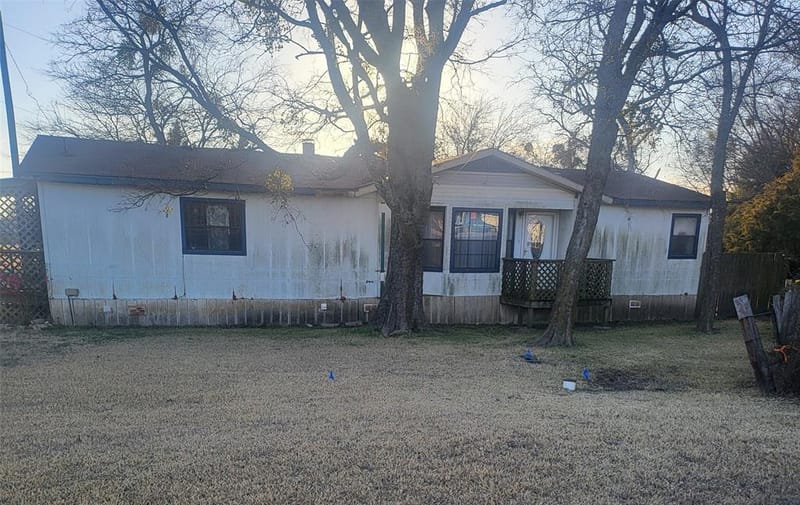 548 E US Highway 69, Point TX 75472
