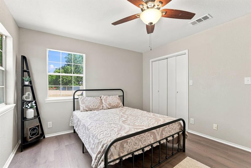 217 E Hull Street, Denison TX 75021 - Photo 10